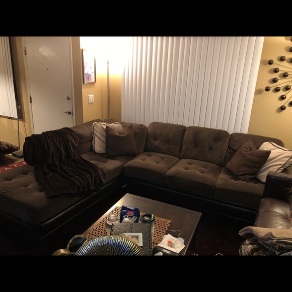 L-shaped expresso beautiful couches with leather - Picture 8 of 8